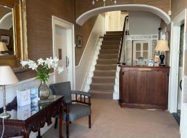 Harbour House B&B，位于考敦的酒店