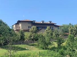 Luxury Villa Countryside，位于Bettola的酒店
