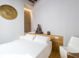 Zen Loft - Suite con Jacuzzi nel cuore di Modena，位于摩德纳的酒店