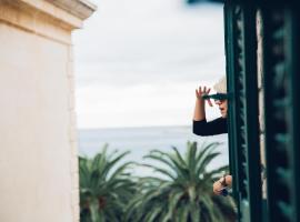 Heritage Hotel Park Hvar，位于赫瓦尔的宠物友好酒店