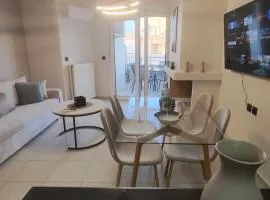 Heraklion City and Sea View 2BR Apartment- 5min to Center