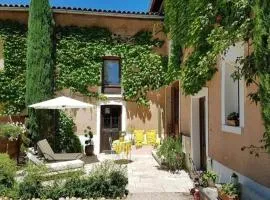 Les 3 Rêves - 6 pers Terrasse Parking, WiFi Accès Péage facile 10 min VIENNE