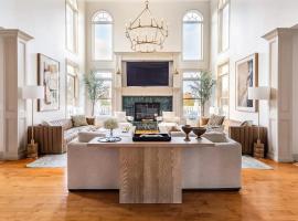 Rhinebrook Estate 8 Bed 11 Bath Sleeps 20，位于海德帕克的酒店