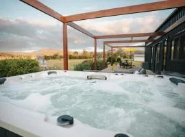 Luxury Barn - The Charles at Broke Hunter Valley