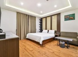Suwon Hotel Avenue