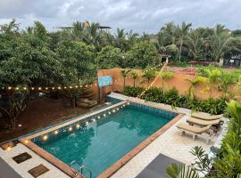 12 Monks - Backpacker Resort，位于阿姆波尔的酒店