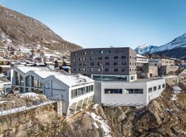 Saas-Fee wellnesshostel4000，位于萨斯费的酒店