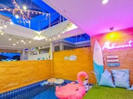 มหาสมุทรคอสทอลพูลวิลล่า Mahasamut Coastal Poolvilla