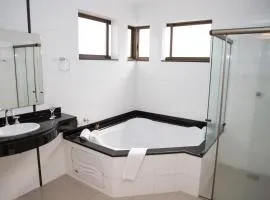 欧鲁拉夫拉斯酒店