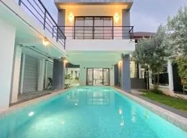 5BR Lucky Pool Villa Kathu Golf - 12 guest