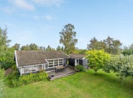 Holiday Home Gærmund - 350m from the sea by Interhome，位于Føllenslev的酒店