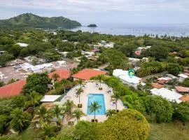 Modern Top-Floor Condo with Panoramic Views and Community Pool