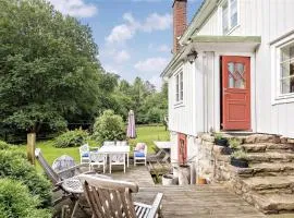 HAL484-Unnaryd-Yas-108