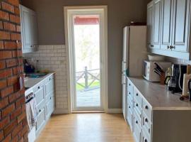 VGO715-Hova-Hulan-Strandvaegen-9，位于Hova的酒店