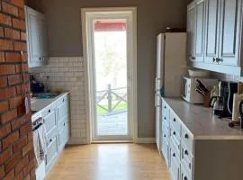 VGO715-Hova-Hulan-Strandvaegen-9