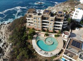 Oceanview Punta Arrocito Luxury Condo, Near Arrocito Beach，位于Santa Maria Huatulco的分契式公寓