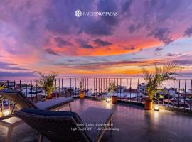 Raices Nomadas Boutique Hotel Vallarta，位于巴亚尔塔港的舒适型酒店