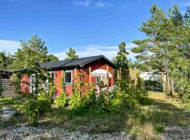 Pet Friendly Home In Gotlands Tofta With Wifi，位于Västergarn的酒店