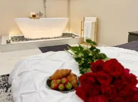 Wot Luxury Silver Center