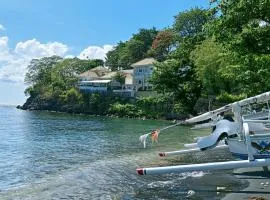 艾湄湾水上露台酒店