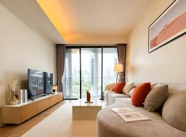 Expansive Luxury 2BR - Ultra Fast Wifi - Phrom Phong，位于Bang Kapi的酒店