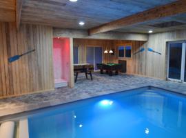 Sourbrodt Stay with Pool，位于索尔布罗特的酒店