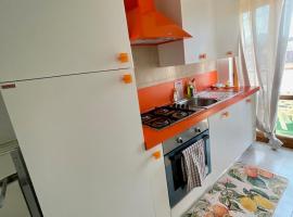 ZIGI - Beautiful, sunny apartment, 70m2, close to the sea，位于斯卡莱阿的酒店