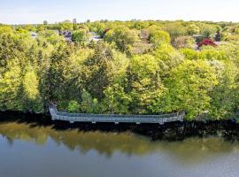 OatHillLakeSide suit，位于哈利法克斯的酒店