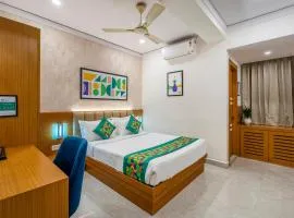 Treebo Premium The Regal Park