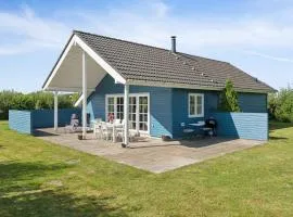 Peaceful Cottage In Scenic Surroundings