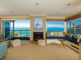 Seascape Villa - Nelson Waterfront Home