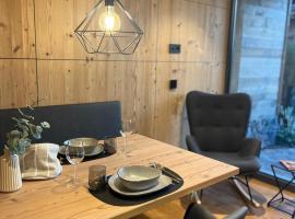 Alpinum Chalet mit privater Außensauna，位于雷滕贝格的酒店