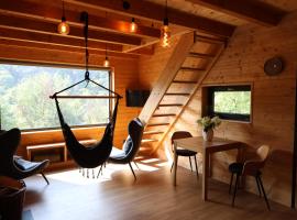 Chata Cedrus，位于Hradištko的酒店