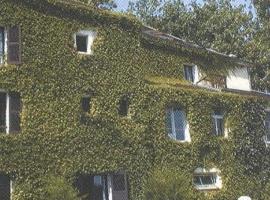 Logis La Chaum'yerres，位于Chaumes-en-Brie的酒店