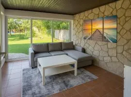 House with garden near Vienna & airport