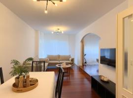 VIVIENDA OLGA, piso tranquilo con parking a 10 min de Santiago，位于希韦罗的酒店