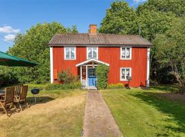 Hus Stabyvägen，位于Högsby的酒店