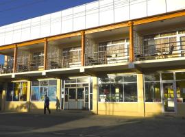 杰扎米汤加酒店，位于努库阿洛法的酒店