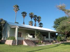 Ghaub Nature Reserve & Farm - ONE Namibia，位于Grootfontein高布山（1875米）附近的酒店