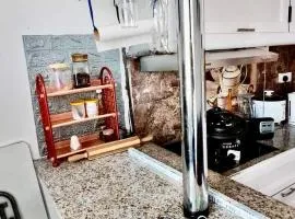 Cozy Studio Near Super U Grand Baie