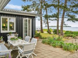 Holiday Home Varma - 25m from the sea by Interhome，位于Føllenslev的酒店