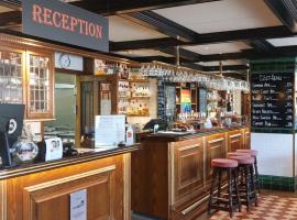 Hotel Bishops Arms Mora，位于莫拉的酒店