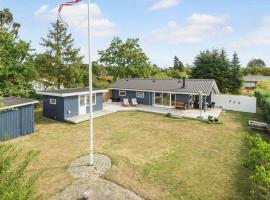 30415-Odder-Strandparksvej-50，位于欧德尔的酒店