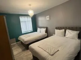 Sky's City Centre Apartments next to St James Park