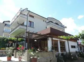 Guest House Bа́kish Obzor