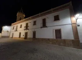 Casa Señorial La Iglesia en Gerena Sevilla Parking y Piscina