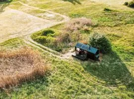 Offgrid Cabin Klaudia am See in Brandenburg Tiny House Natururlaub & Retreat bei Berlin