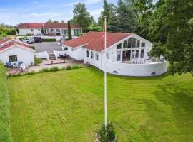 Holiday Home Mikkeline - 575m to the fjord by Interhome