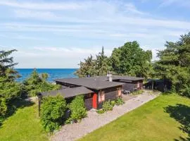 Holiday Home Antonina - 10m from the sea by Interhome