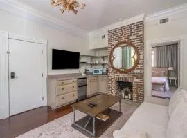 Mirabelle 1 - Suite in Heart of Historic District